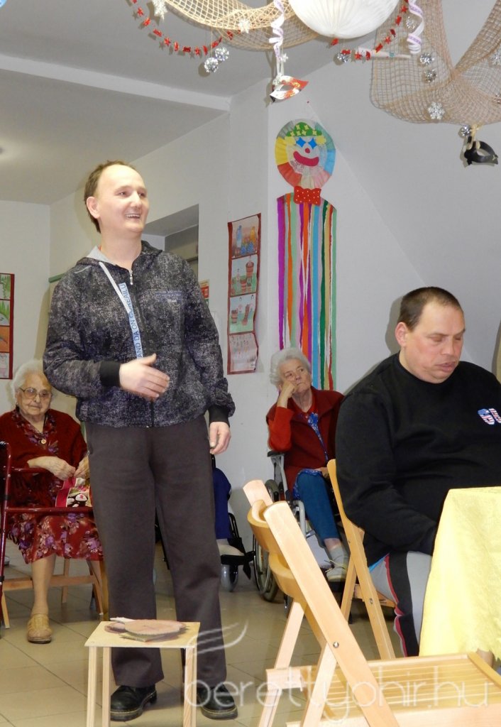 Farsang az idősotthonban 35